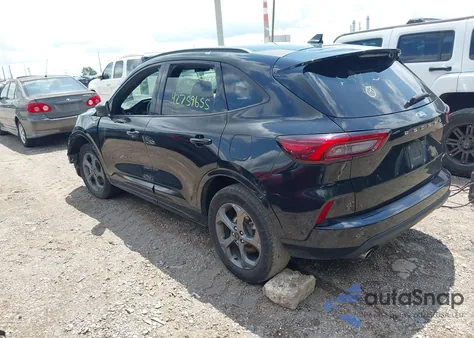 2023 Ford Escape St-Line z USA, uszkodzony, nr VIN 1FMCU9MN1PUA59150